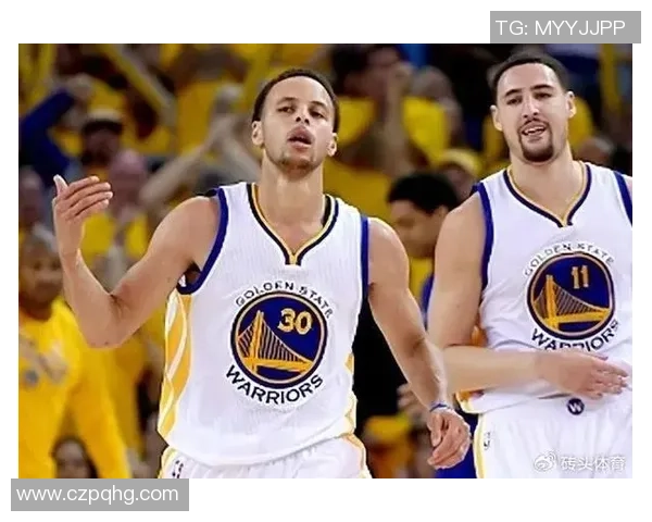 库里与足球明星的首次见面引发球迷热议和期待