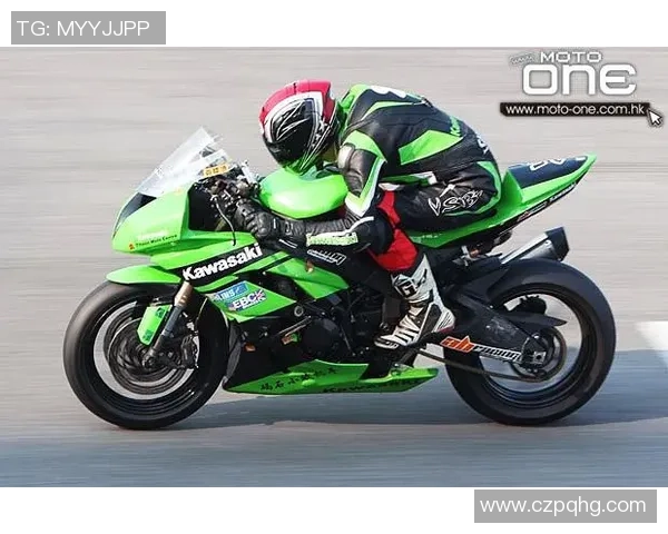 深圳足球队在耐力排行榜中荣获第二名展现出强大实力与潜力